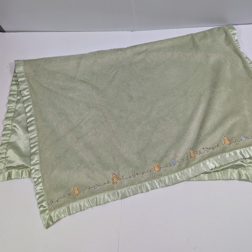 VTG Y2K Disney Pooh Baby Blanket Sage Green Fleece Satin Trim Winnie the Pooh